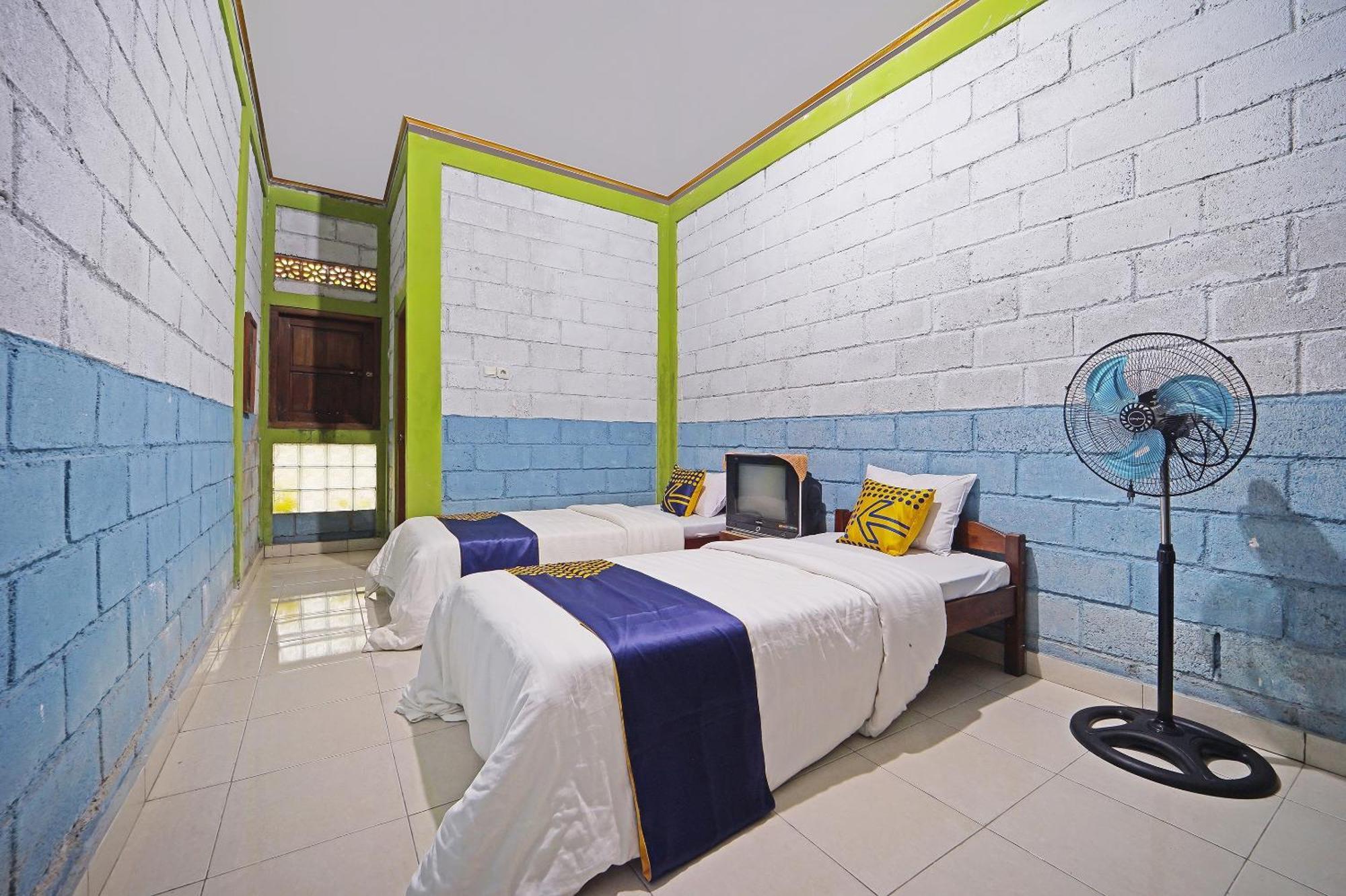 Hotel Spot On 91085 Griya Estu Wening Sleman  Exterior foto