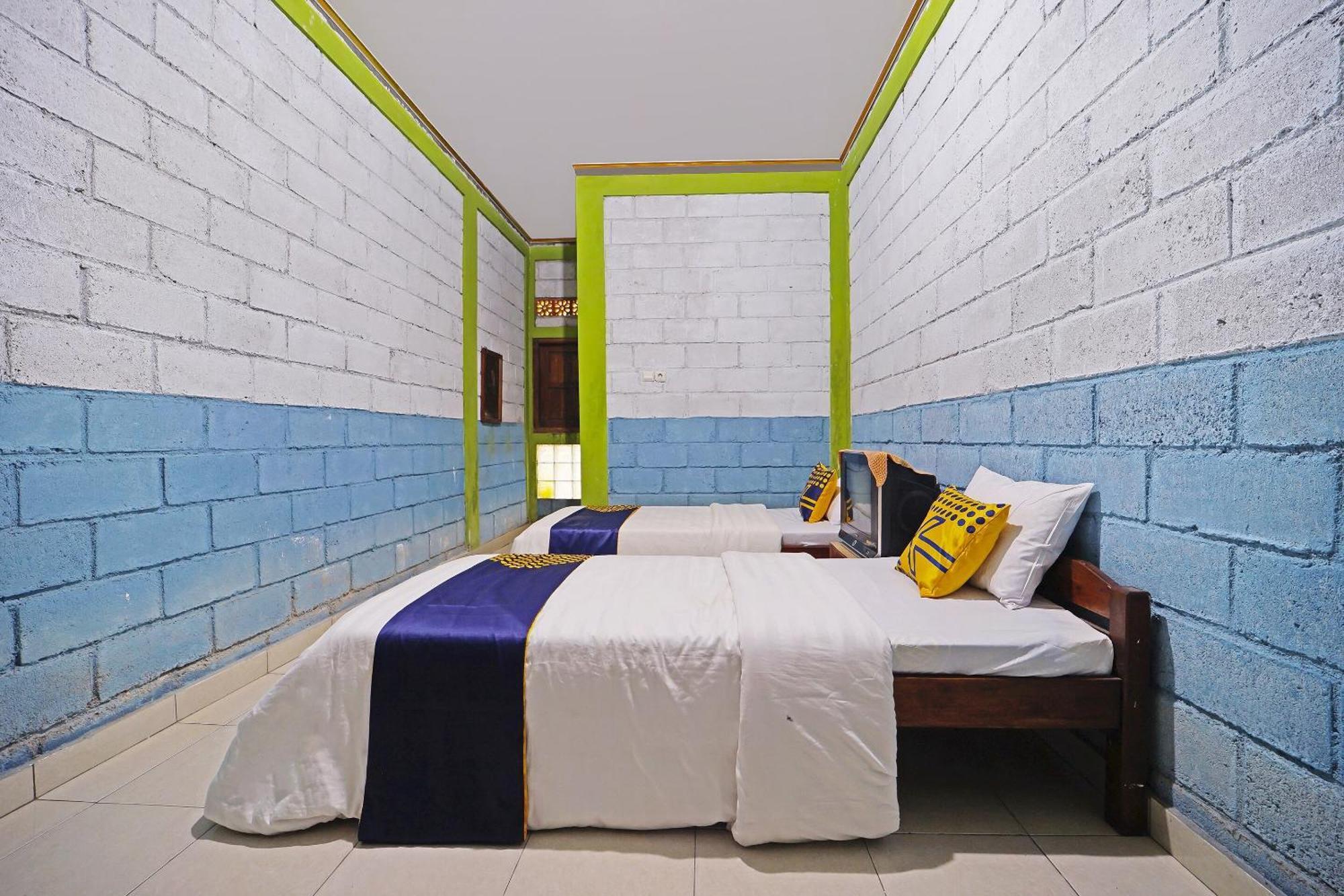 Hotel Spot On 91085 Griya Estu Wening Sleman  Exterior foto